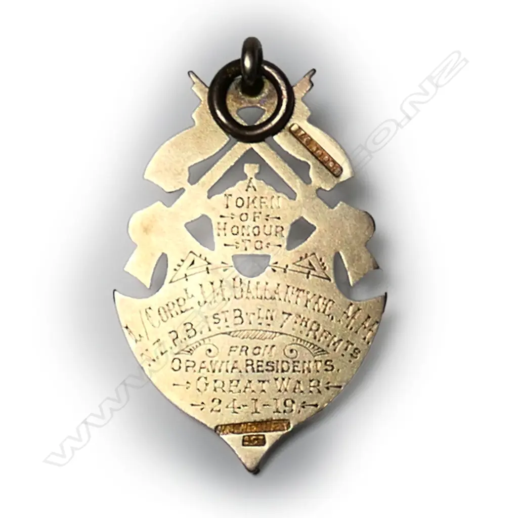 W J Wesney (Riverton & Otautau) gold fob military medal 1919, Image 1++